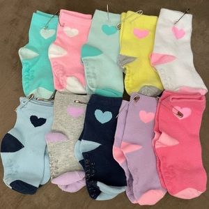 Carter's socks size 2T-4T